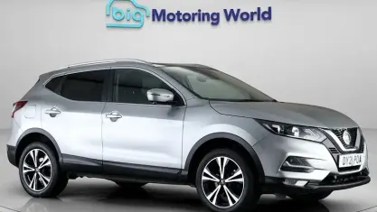 Used Nissan Qashqai N-Connecta 140 HP (102 kW) 2020 Silver SUV