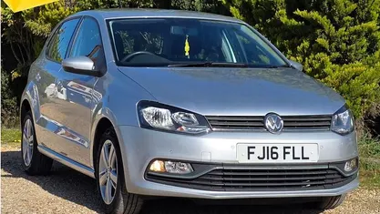 Used VW Polo S 60 HP (44 kW) 2017 Silver Hatchback