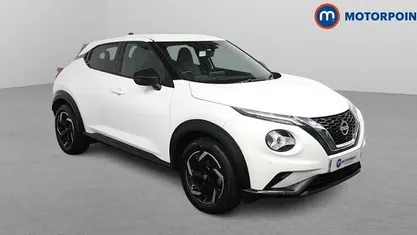 Used Nissan Juke N-Connecta 114 HP (83 kW) 2022 White SUV