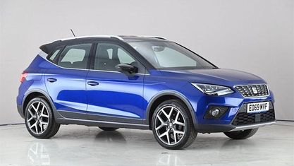 Begagnad Seat Arona XCELLENCE Lux 116 HK (85 kW) 2019 Blå SUV