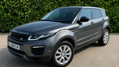Used Land Rover Range Rover evoque SE 150 HP (110 kW) 2018 Hatchback