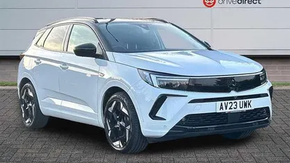 Used Vauxhall Grandland X GSe 300 HP (220 kW) 2023 SUV