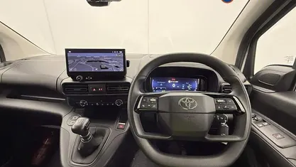 Used Toyota Proace City City 102 HP (75 kW) 2026 MPV