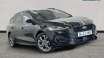Used Ford Focus ST-Line 125 HP (91 kW) 2023 Black Estate