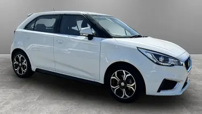 Used MG MG3 Exclusive 106 HP (77 kW) 2021 White Hatchback