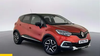 Used Renault Captur Dynamique 90 HP (66 kW) 2018 Red/black SUV