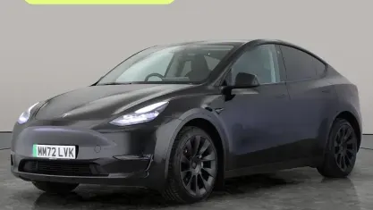Begagnad Tesla Model Y Long Range AWD 286 kW (389 HK) 2025 SUV