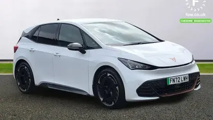 Begagnad Cupra Born e-Boost 169 kW (230 HK) 2024 Halvkombi