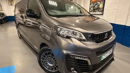 Used Peugeot e-Expert Premium 100 kW (136 HP) 2023 Van