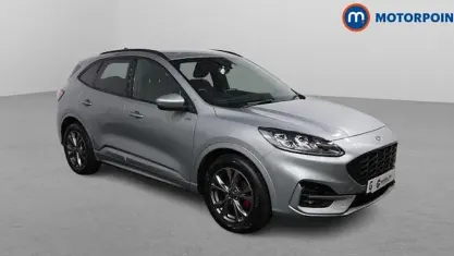 Begagnad Ford Kuga ST-Line 150 HK (110 kW) 2023 Silver SUV