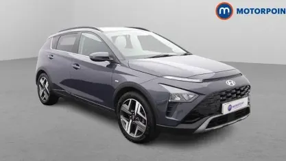 Usado Hyundai Bayon Premium 120 CV (88 kW) 2024 Gris SUV