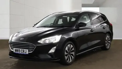 Used Ford Focus Zetec 125 HP (91 kW) 2019 Black Estate
