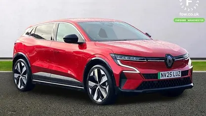 Red Used 2025 Renault Megane E-Tech Komfort Hatchback | £23,099 (Fair price)