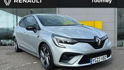 Used Renault Clio RS Line 140 HP (102 kW) 2023 Silver Hatchback