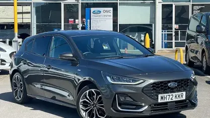 Begagnad Ford Focus ST-Line 125 HK (91 kW) 2022 Halvkombi