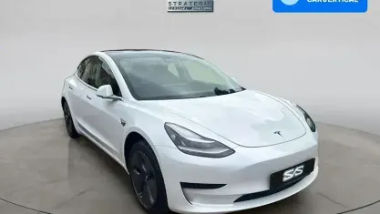 Używany Tesla Model 3 Standard Range 180 kW (245 KM) 2021 Sedan/Limuzyna