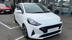 White Used 2023 Hyundai i10 Advanced Hatchback | £16,138 (Fair price)