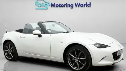 Used Mazda MX5 Inclusive 184 HP (135 kW) 2019 White Cabriolet
