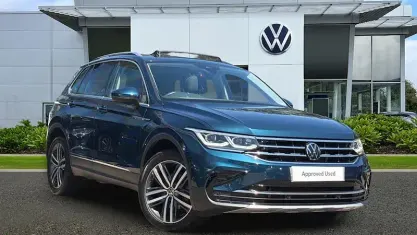 Used VW Tiguan Elegance 150 HP (110 kW) 2023 Blue SUV