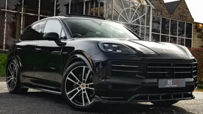 Begagnad Porsche Cayenne 470 HK (345 kW) 2025 SUV