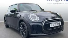 Used 2021 Mini Cooper Exclusive Hatchback | £15,670 (Fair price)