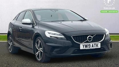 Używany Volvo V40 R-Design 122 KM (89 kW) 2019 Czarny Hatchback