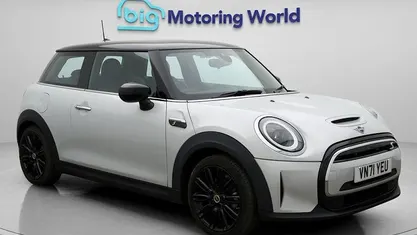 Used Mini Cooper Level 2 135 kW (184 HP) 2023 Hatchback