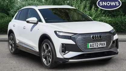 Używany Audi Q4 e-tron S-Line 219 kW (299 KM) 2023 Biały SUV
