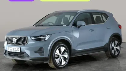 Used Volvo XC40 Core 211 HP (155 kW) 2022 Grey SUV