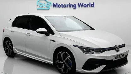 Begagnad VW Golf VIII R 320 HK (235 kW) 2024 Halvkombi