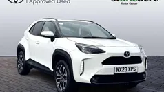 White Used 2023 Toyota Yaris Cross Design SUV | £21,000 (Fair price)