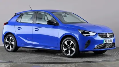 Usado Vauxhall Corsa-e 100 kW (136 HP) 2020 Citadino