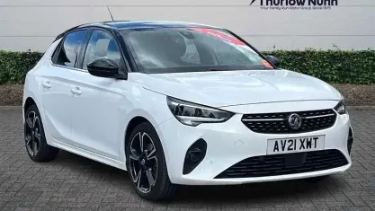 Used Vauxhall Corsa Elite 101 HP (74 kW) 2021 White Hatchback