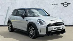 Silver Used 2022 Mini Cooper S Exclusive Hatchback | £20,995 (Fair price)