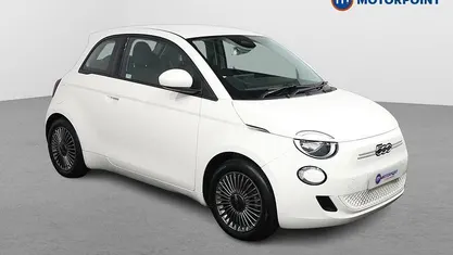 White Used 2022 Fiat 500e Icon Hatchback | £12,149 (Fair price)