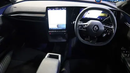 Used 2024 Renault Scenic E-Tech Esprit Alpine SUV | £26,549 (Fair price)