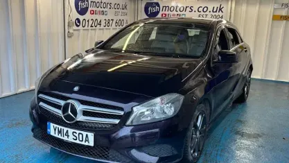 Used Mercedes A180 109 HP (80 kW) 2014 Purple Hatchback
