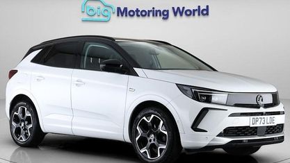 Second-hand Vauxhall Grandland X Ultimate 131 CP (96 kW) 2023 Alb SUV