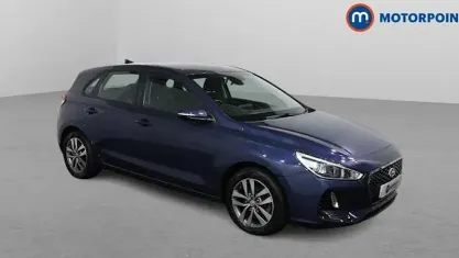 Begagnad Hyundai i30 SE 140 HK (102 kW) 2020 Halvkombi