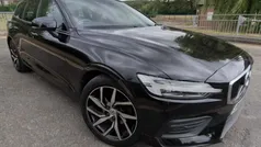 Black Used 2020 Volvo V60 Momentum Estate | £21,750 (Fair price)