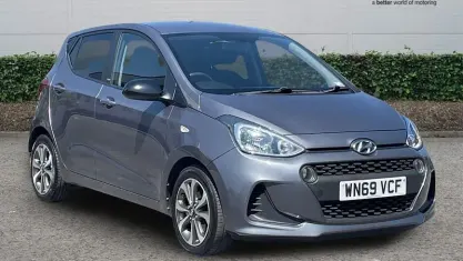 Used Hyundai i10 100 HP (73 kW) 2019 Grey Hatchback