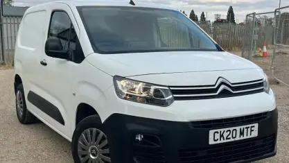 Used Citroën Berlingo 76 HP (55 kW) 2020 White MPV