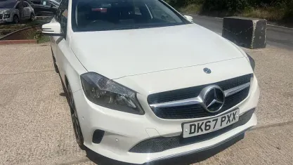 Used Mercedes A180 Executive 122 HP (89 kW) 2017 White Hatchback