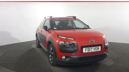 Używany Citroën C4 Cactus Flair 82 KM (60 kW) 2017 Czerwony Hatchback