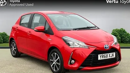 Used Toyota Yaris Hybrid 101 HP (74 kW) 2019 Hatchback