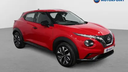 Używany Nissan Juke Acenta Premium 114 KM (83 kW) 2025 Czerwony SUV