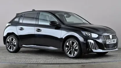 Używany Peugeot 208 Allure 101 KM (74 kW) 2025 Czarny Hatchback