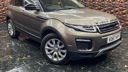 Used Land Rover Range Rover evoque SE 179 HP (131 kW) 2018 Brown Estate