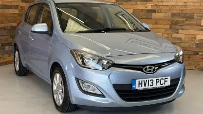Used Hyundai i20 Active 85 HP (62 kW) 2013 Blue Hatchback