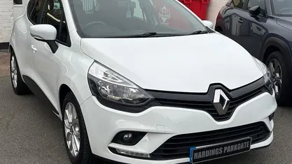 Used Renault Clio IV Play 75 HP (55 kW) 2018 Hatchback